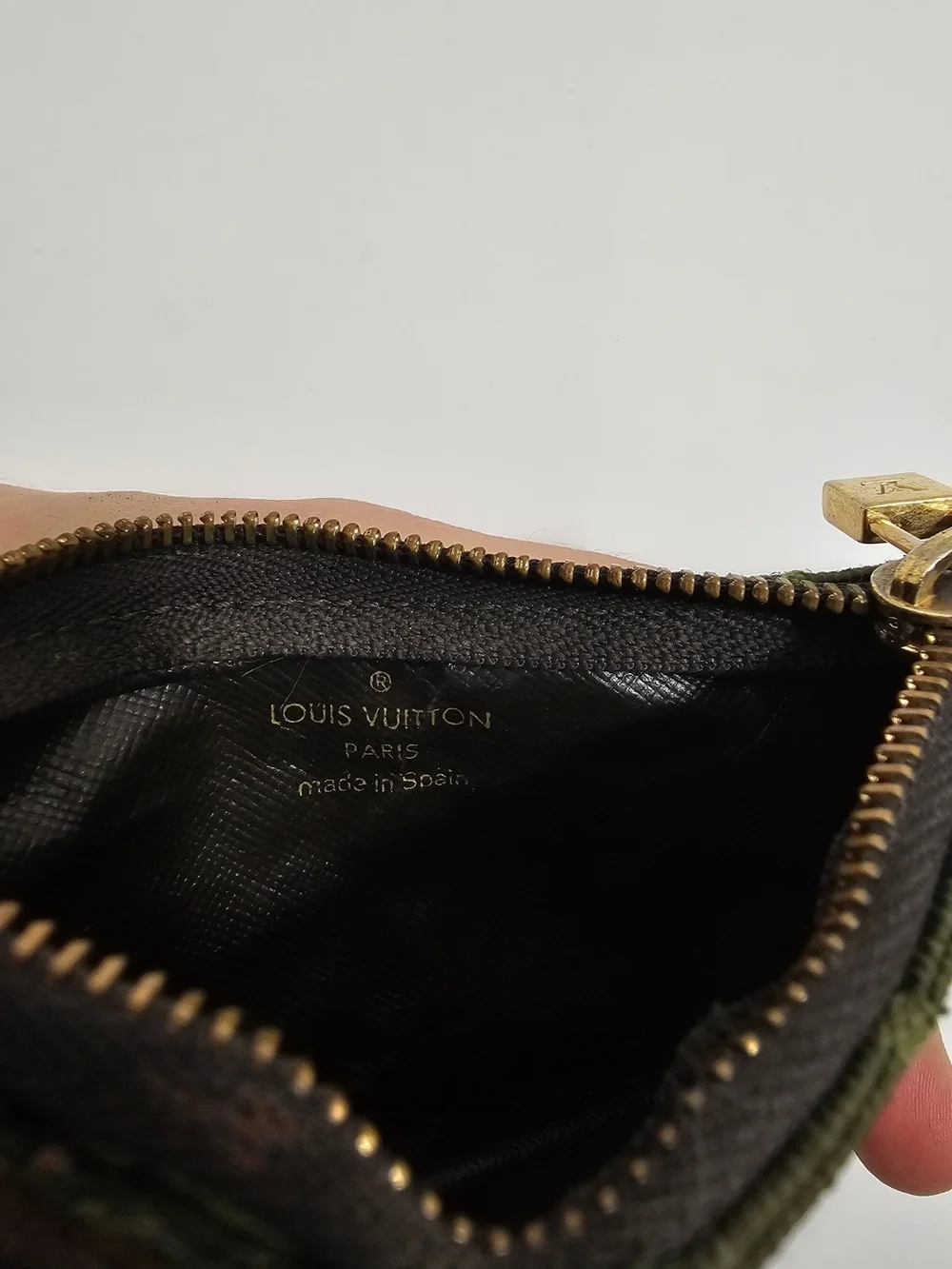 Authentic Louis Vuitton Monogram Mini Lin Pochette Cles Key Pouch Khaki Olive - Picture 5 of 7